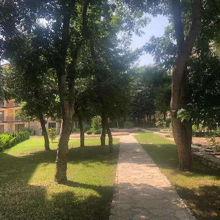 Rabi Park -studio Varna